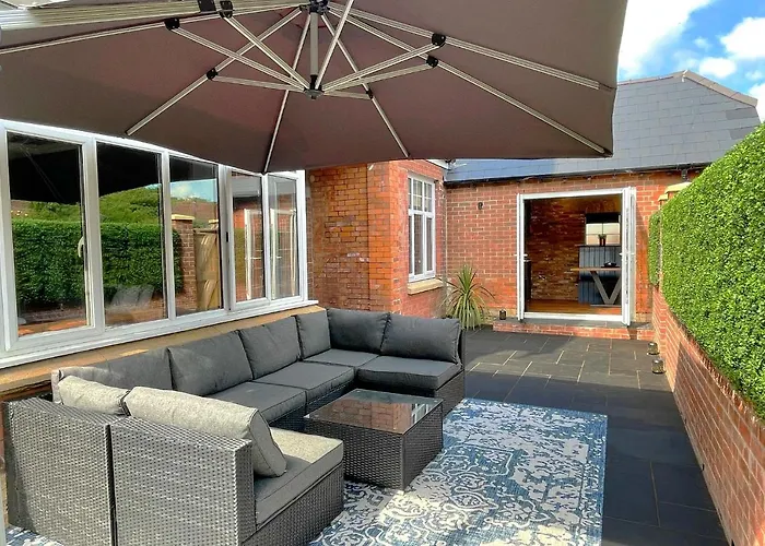 Selworthy - Luxury 3 Bedroom Apartment