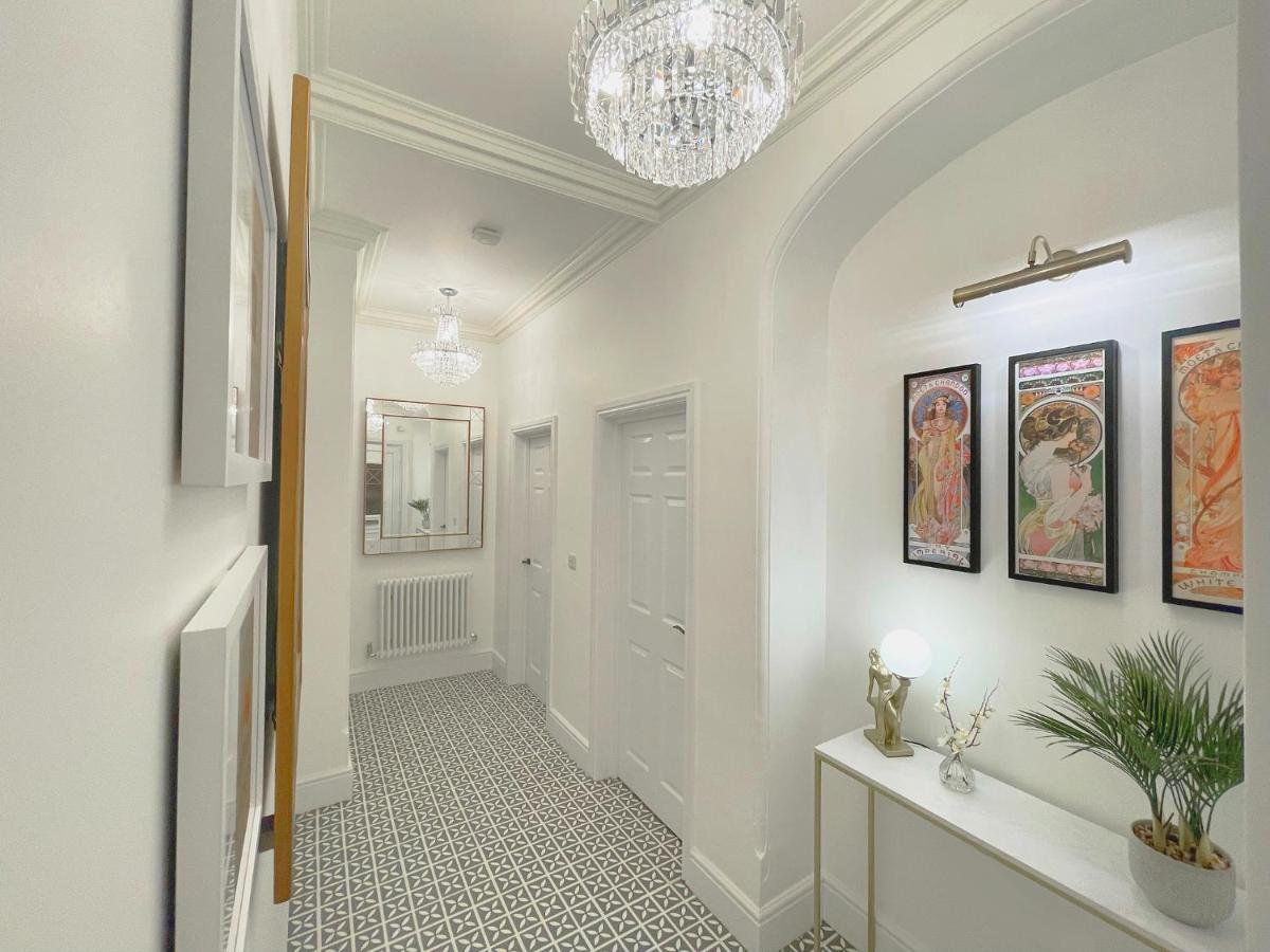 Selworthy - Luxury 3 Bedroom Apartment