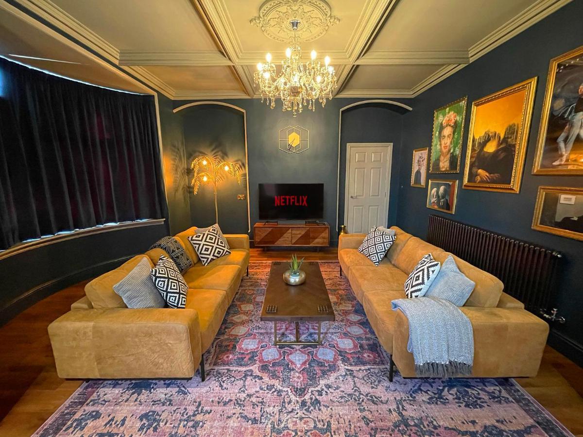 Selworthy - Luxury 3 Bedroom Apartment Yeovil
